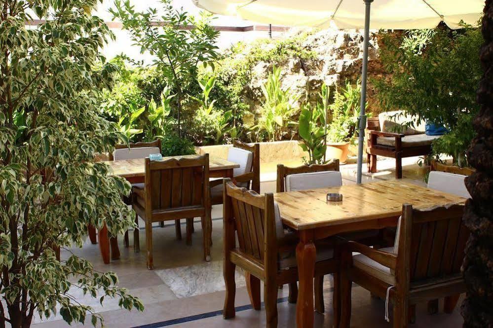 Hotel Zurich Antalya Bagian luar foto